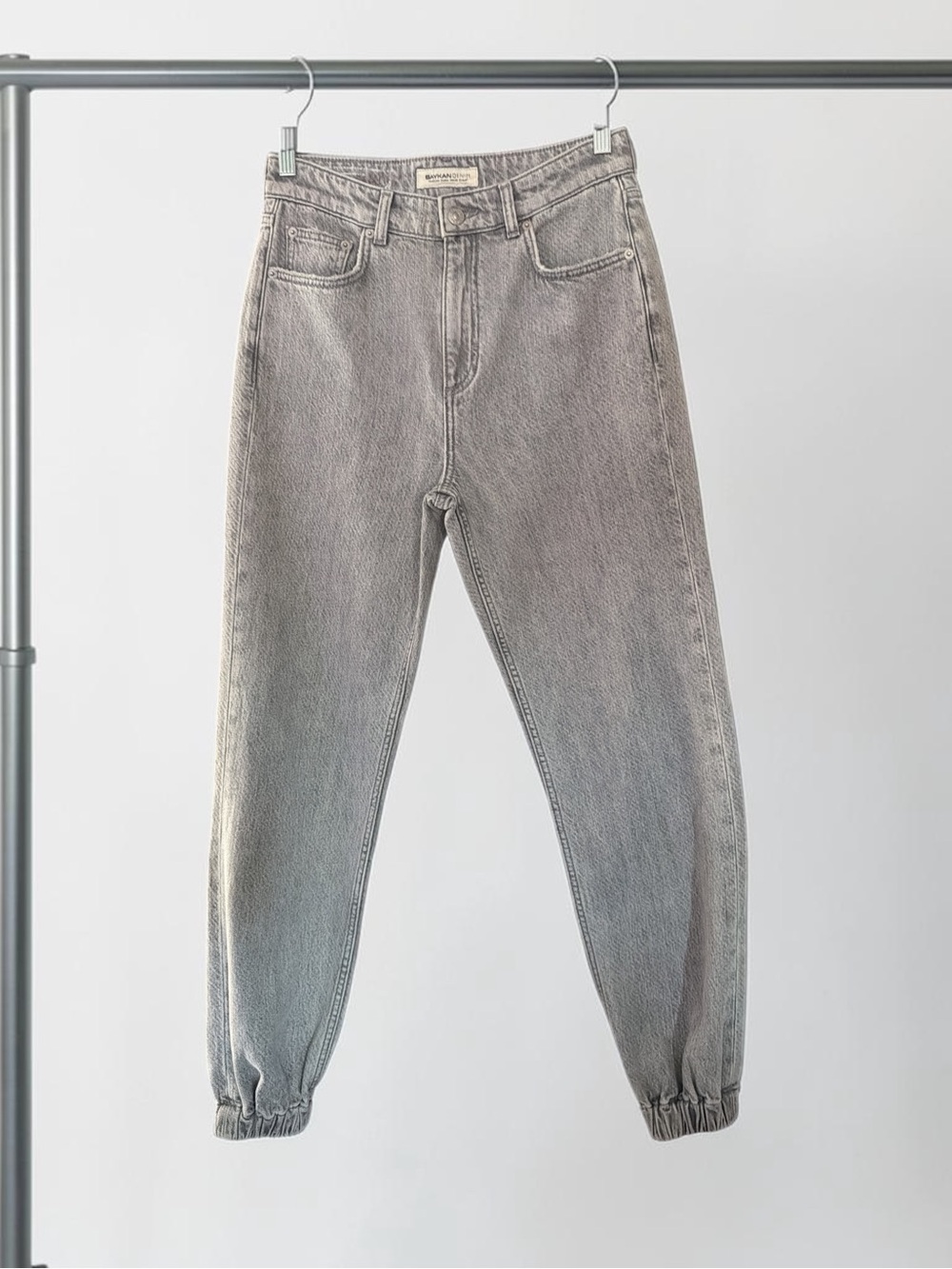 Washed Gray Elastic Hem Jeans